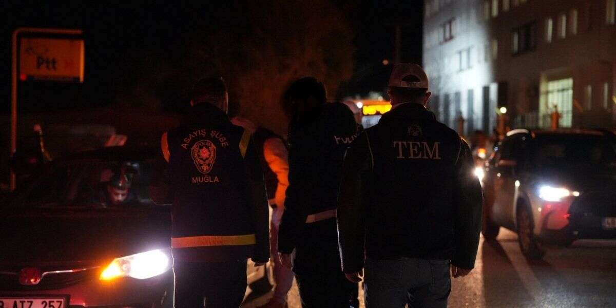 Menteşe’de Yılbaşı Öncesi Asayiş ve Trafik Denetimleri Artırıldı 19